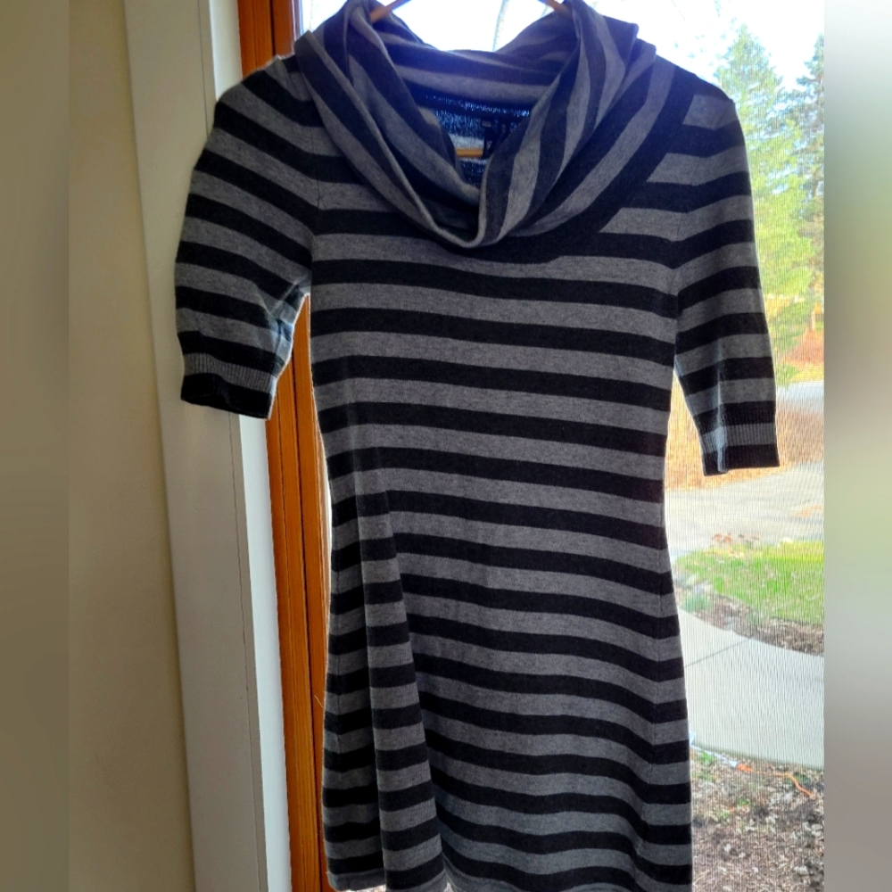 Gray and light gray strip sweater dress from a boutique. Size small. Good condit